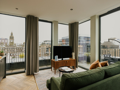 Native Glasgow主图