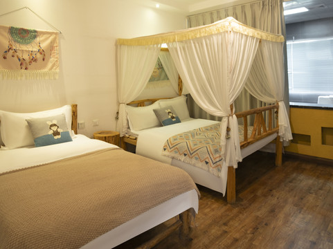 阿克塞哈萨克族自治县酒店住宿-丝绸驿游多多客栈 