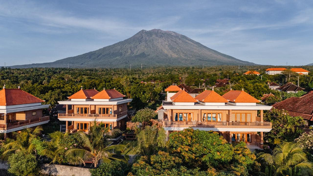 图兰本莱克潜水度假村