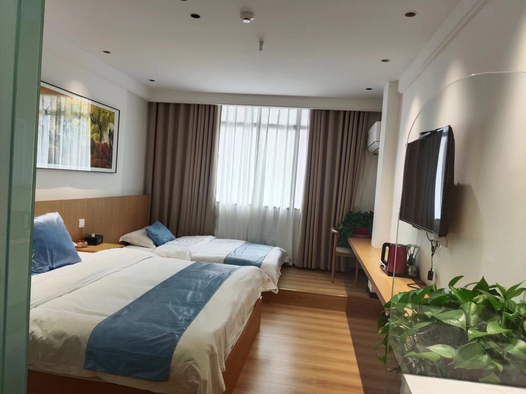 乐游子酒店