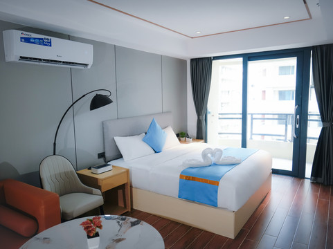 Golden Seagulls Hotel