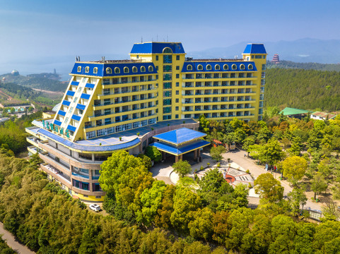 淅川福森半岛假日酒店