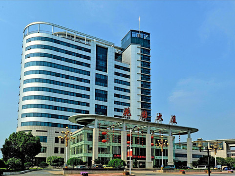 东阳花园大厦酒店（花园商业中心横店通用机场店）