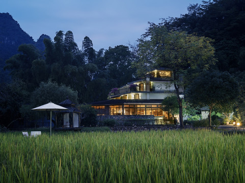 云舞度假酒店(阳朔十里画廊遇龙河店)主图