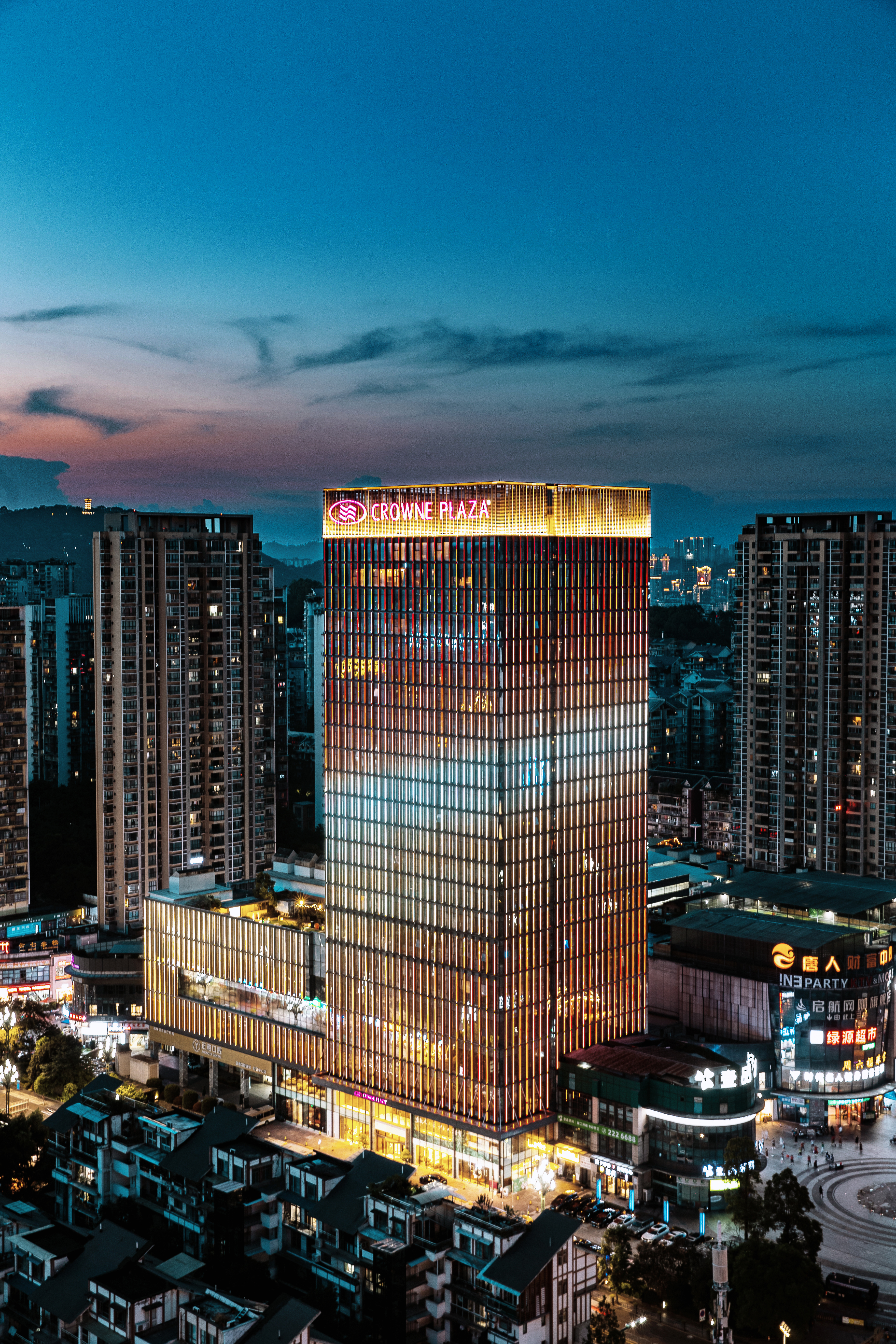 宜宾绿发皇冠假日酒店-官方