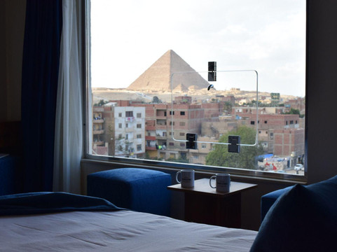 Pharaonic Pyramids Inn