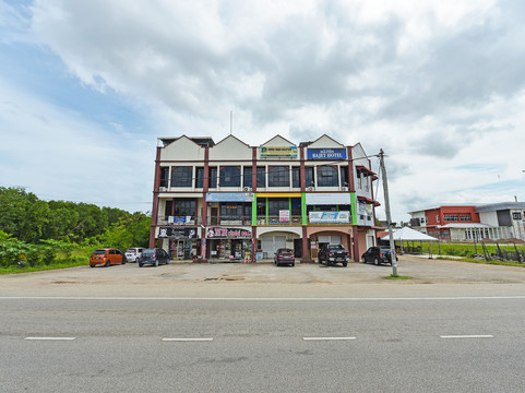 OYO 90720 Sky Garden Inn