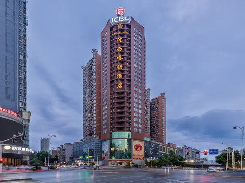 波西塔诺风情酒店