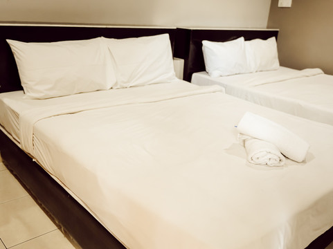 OYO 44097 Avatarr Hotel