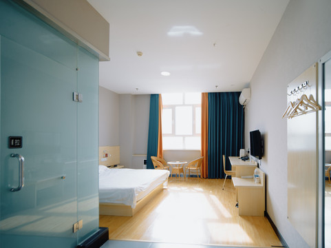 豪门·轻雅酒店