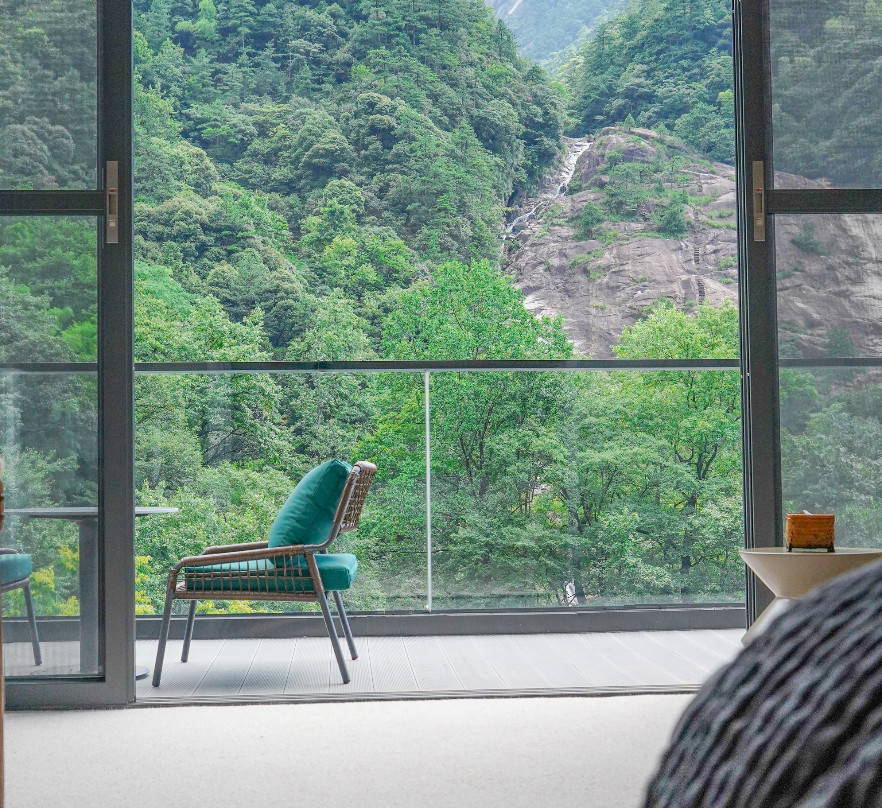 黄山水松石山房酒店