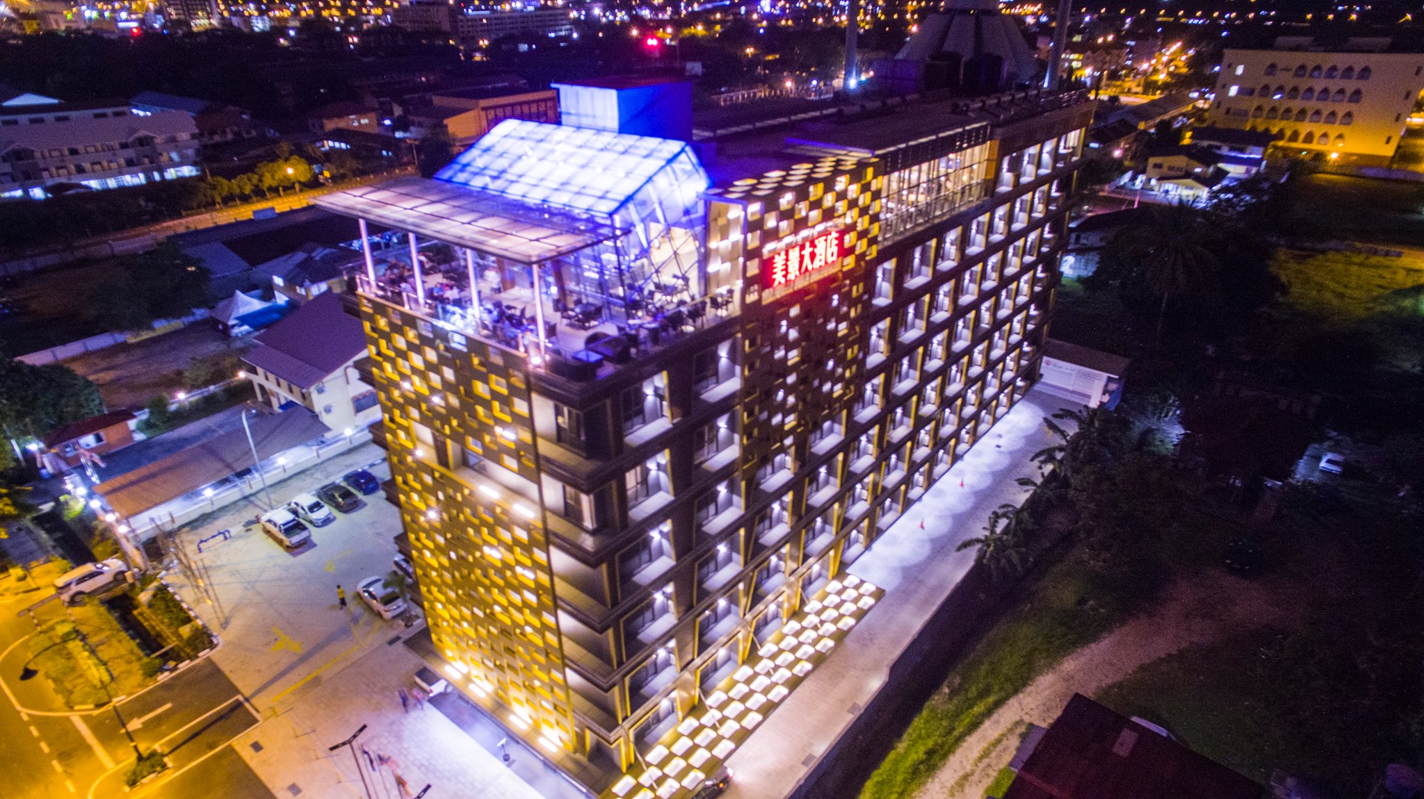 拉布安普安酒店-官方