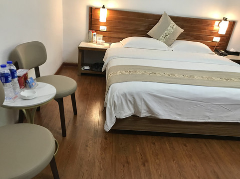 龙江宾馆(河池火车站店)