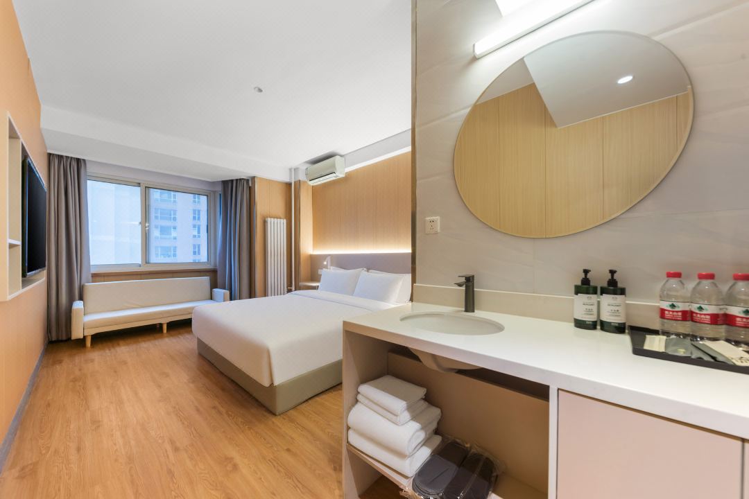 QingJin Xiaoqiao's Home Hotel Apartment (Beijing CBD Jianguomen Store)