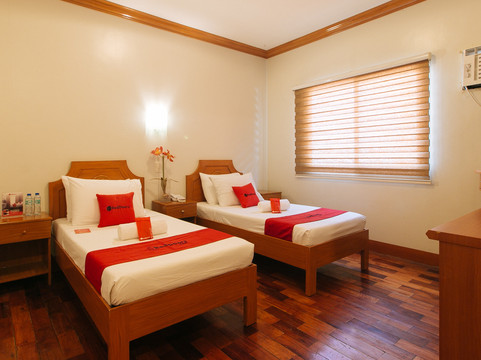 Camiling酒店住宿-Nick Hotel