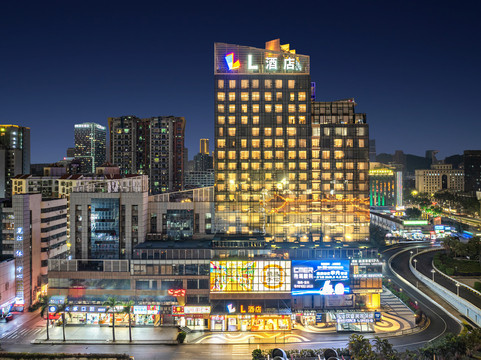 珠海L酒店(拱北口岸高铁站店)主图
