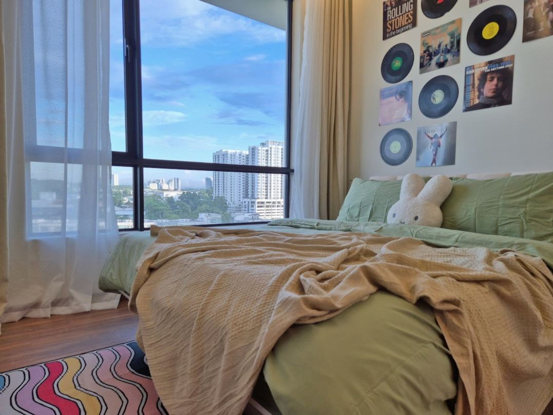 [Funky Pop Art] 3 Pax 2 BR close to JB Town.
