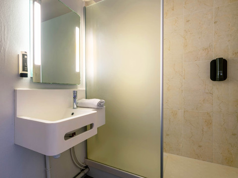 B&B HOTEL Brest Port du Moulin Blanc