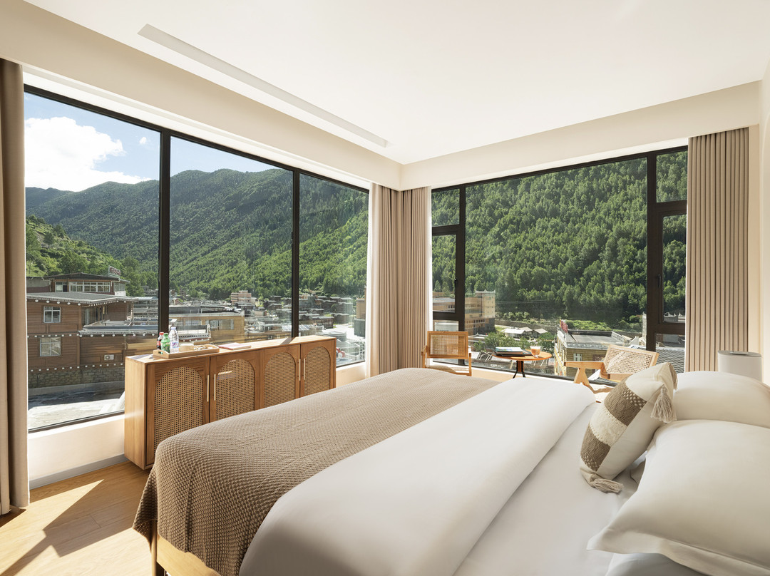 暮山映雪·度假别院(四姑娘山长坪沟景区店)