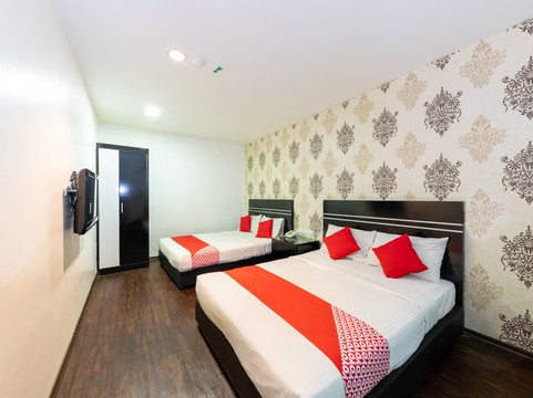 Capital O 90903 Blue Bell Hotel