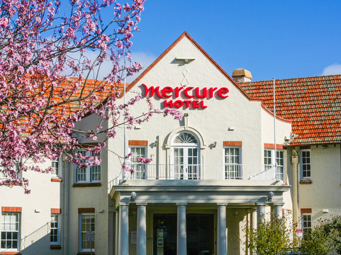 Mercure Canberra