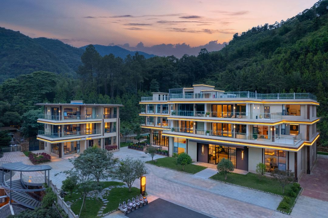 Guangxing Pavilion Mountain Language Residence (Qingyuan Ancient Dragon Gorge Store)