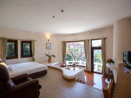 Imperial Phukaew Hill Resort Room Type - Hillside Chalet Deluxe with bath tub Imperial Phukaew Hill Resort Room Type - Hillside Chalet Deluxe with bath tub