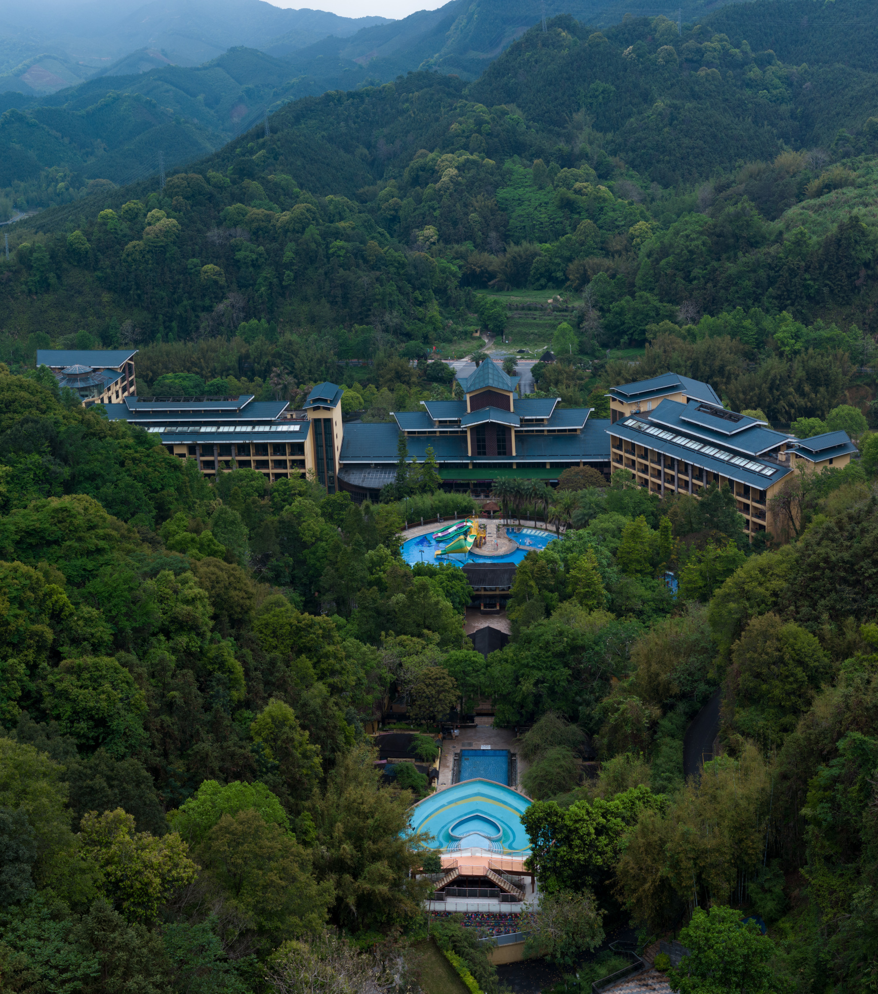 龙门地派温泉度假村-官方