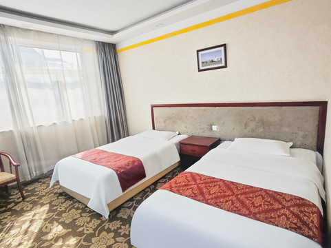 额尔古纳石府商务酒店