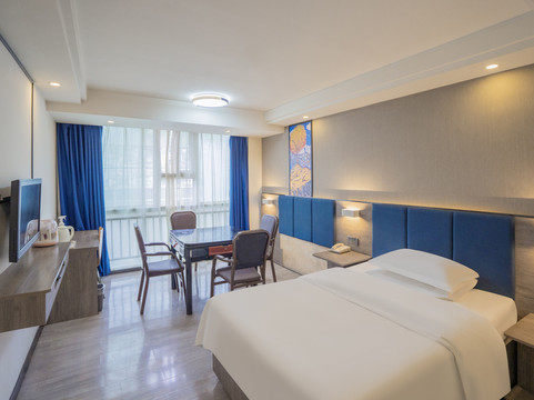 7天吉首火车站店主图