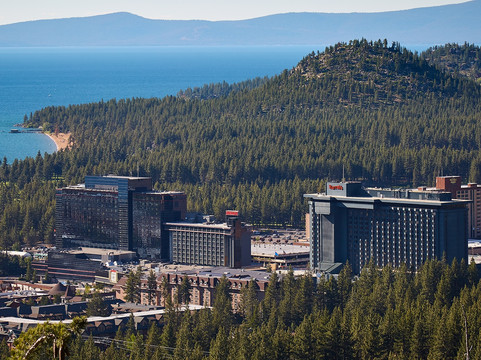 塔霍哈拉斯湖酒店