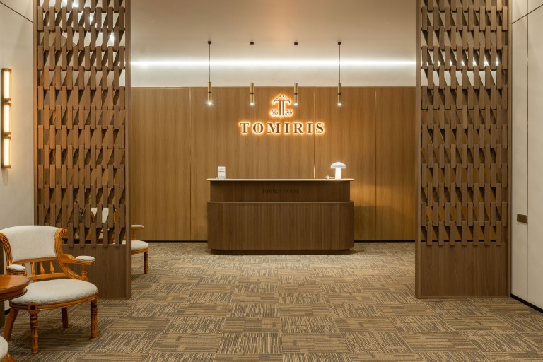 托米里斯精品酒店-官方