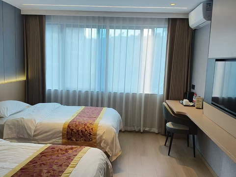 顺昌顺兴商务宾馆(广电网络公交站店)