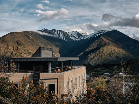 德钦县酒店住宿-既下山·梅里SUNYATA度假酒店
