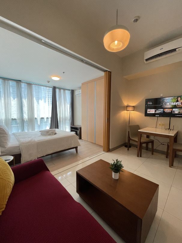 Destina @BGC Uptown, Metro Manila, 100 Mbps Wi-Fi, Netflix