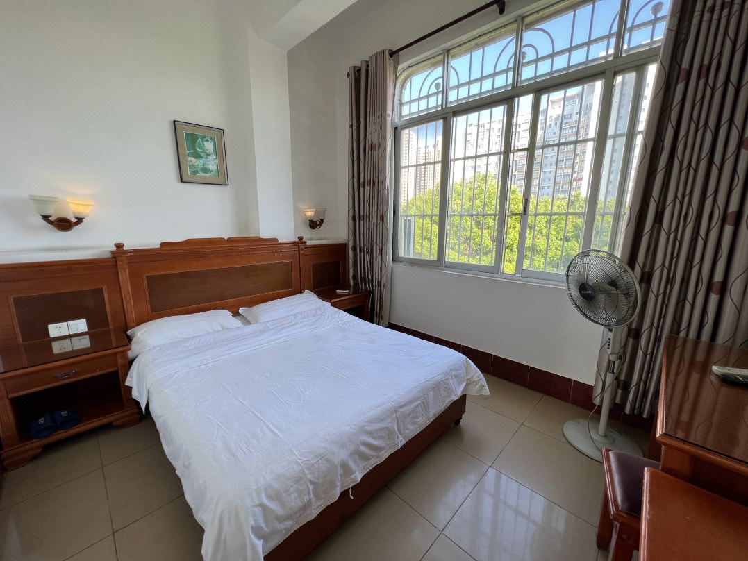 Chunyuan Hotel (Beihai High-speed Railway Station No. 8 Middle School Branch)