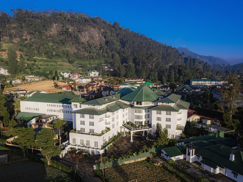 阿拉利亚绿山酒店