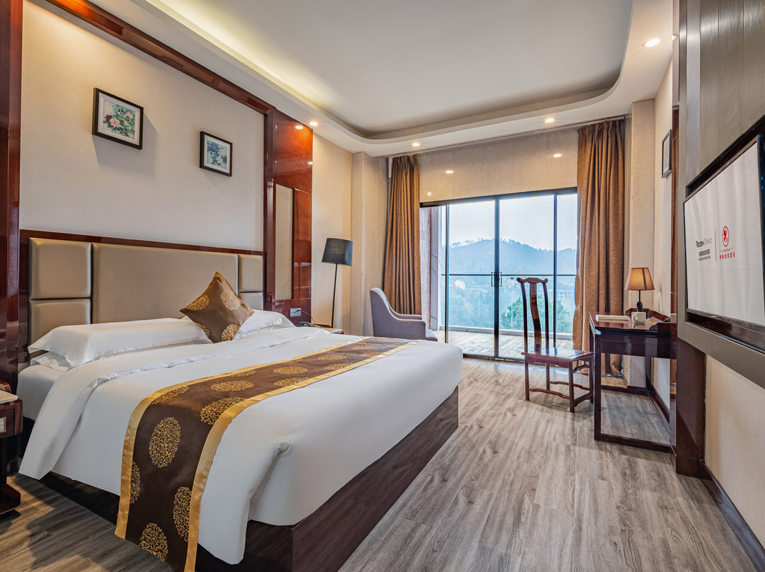 司城山水温泉酒店