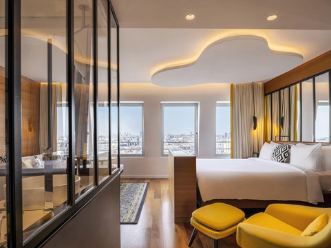 巴黎共和万丽酒店主图