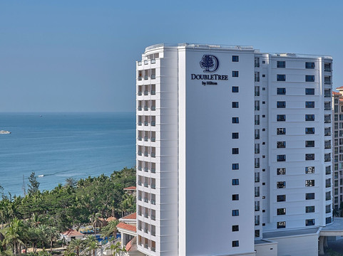 三亚湾希尔顿逸林酒店主图