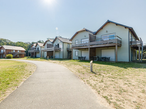 普莱西斯乐瑞思自然水疗公寓