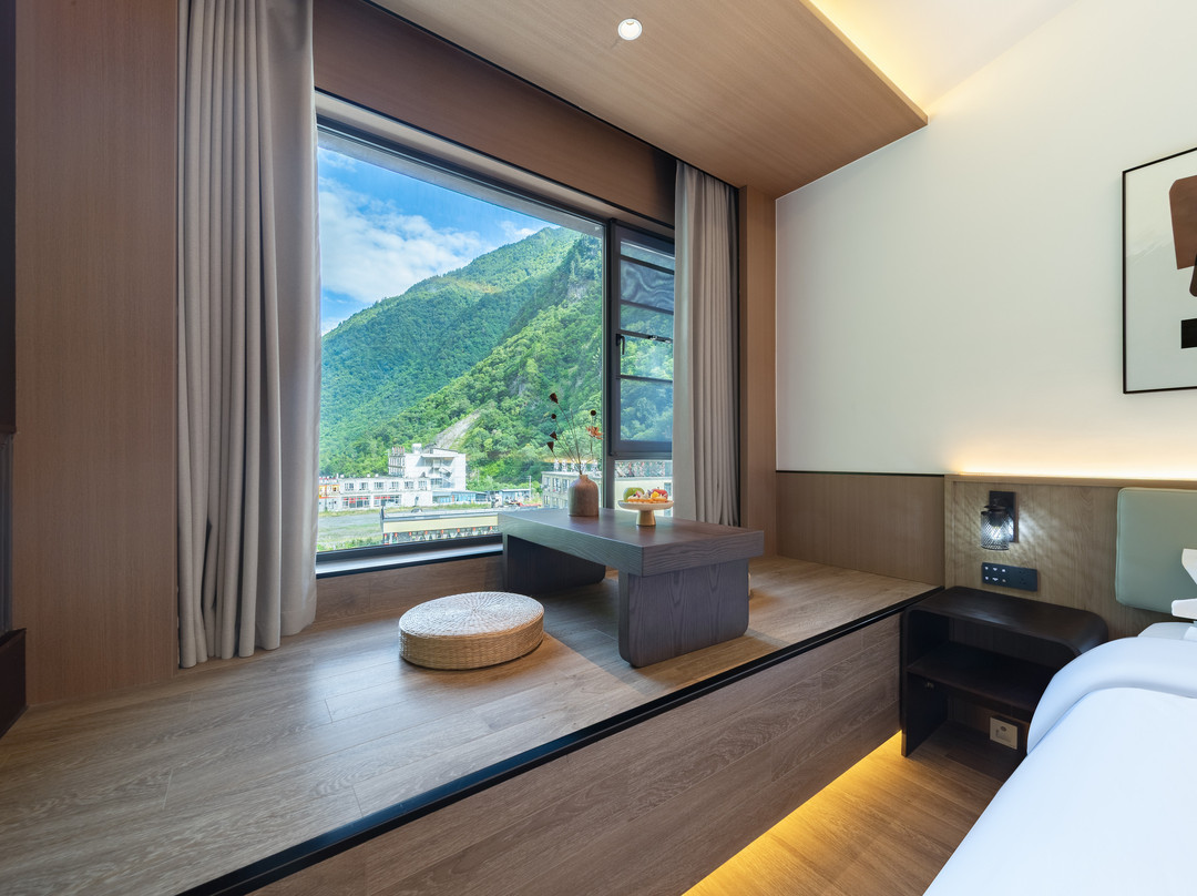 翡丽私汤别院(毕棚沟景区理小路店)