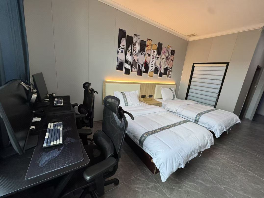Zhongqi Planet X Entertainment E-sports Space Hotel