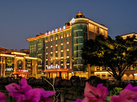 永春鸿丰侨联大酒店