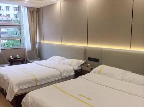 石棉聚能商务酒店