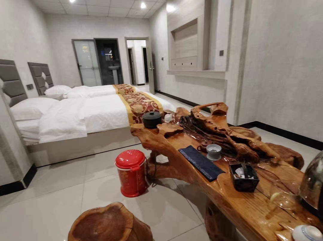 米脂雄雁酒店