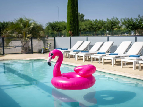 Saint-Paul-Trois-Chateaux酒店住宿-Hotel Le Caiman