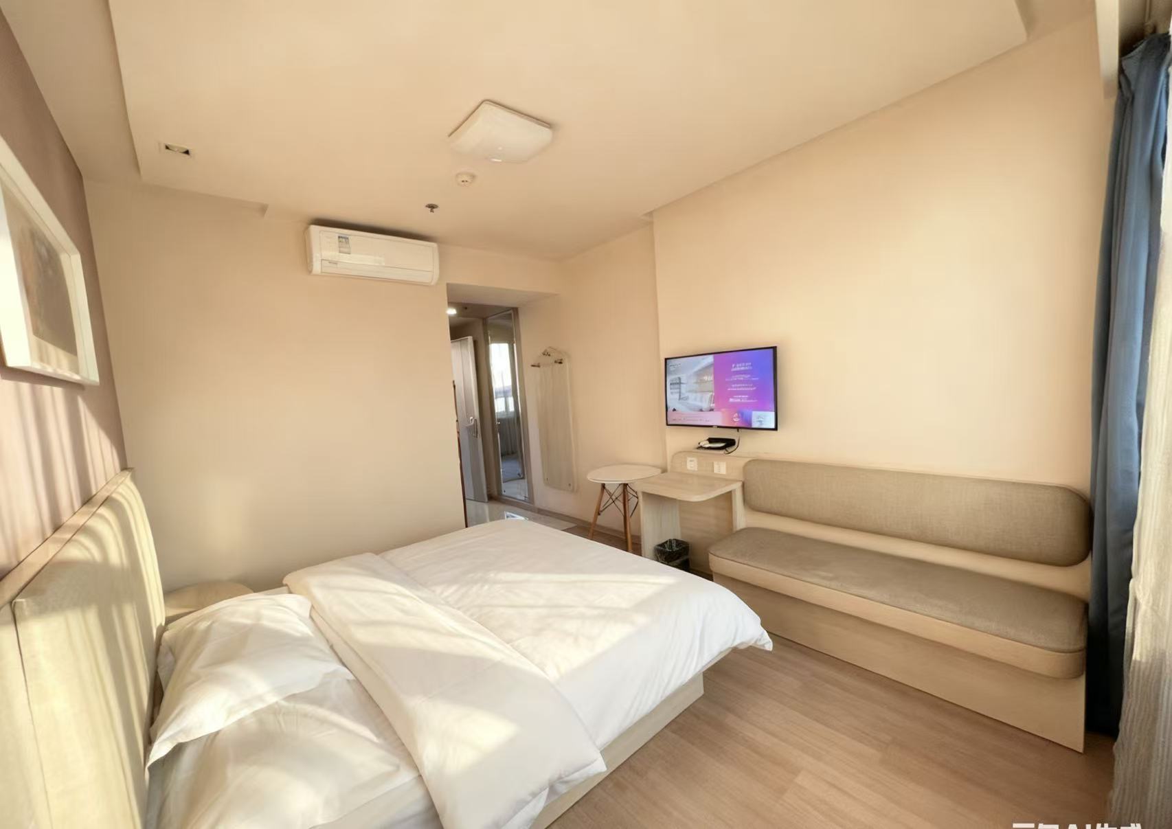 银佳酒店(临沂和谐广场泰盛广场店)-官方