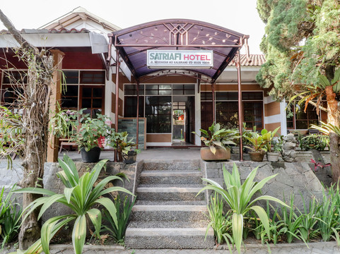 萨特里亚菲酒店