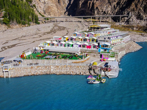Gulmit酒店住宿-Luxus Hunza Attabad Lake Resort